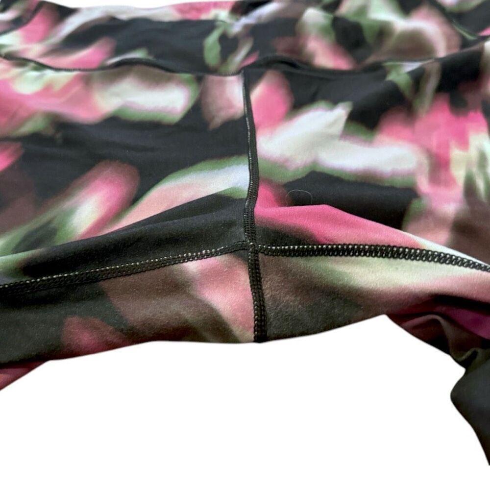 Torrid Black & Pink Full-Length Side Pocket Active Legging size 3 3XL - Picture 10 of 15